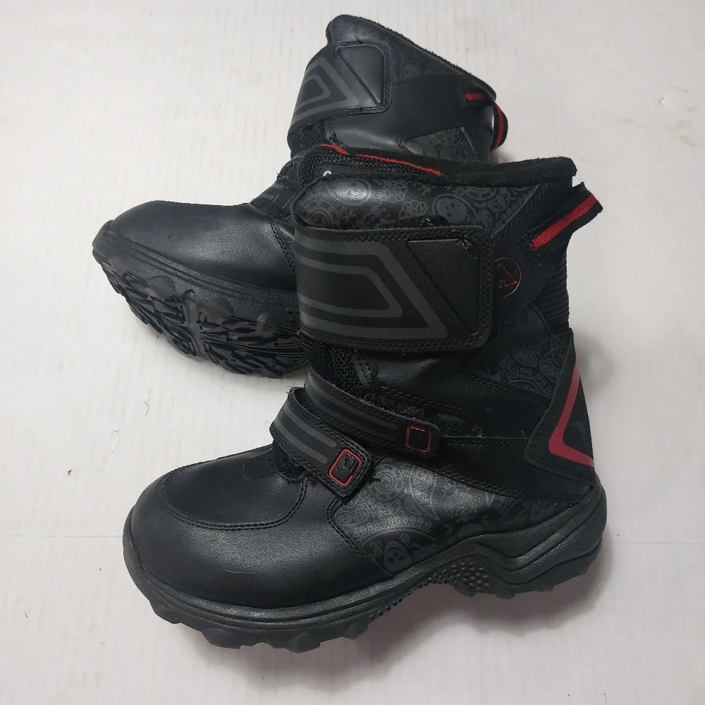 AIRWALK Black and Red Boots Size 6
